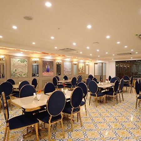 Fabhotel Prime Hampton By Ic'S Noida Exterior foto