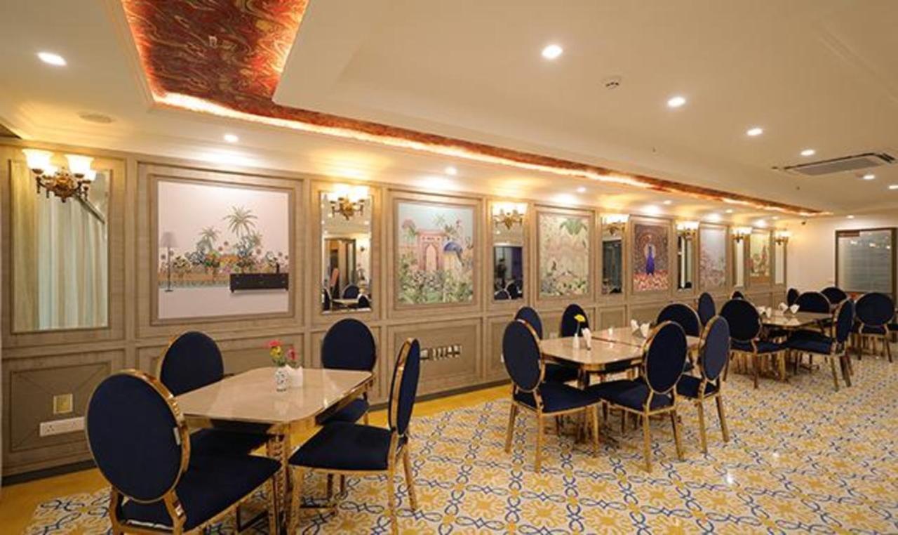 Fabhotel Prime Hampton By Ic'S Noida Exterior foto